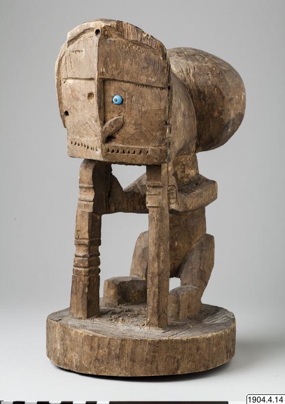 skulptur, träfigur, figur, idol, statue, sculpture, figurine, figure, korwar