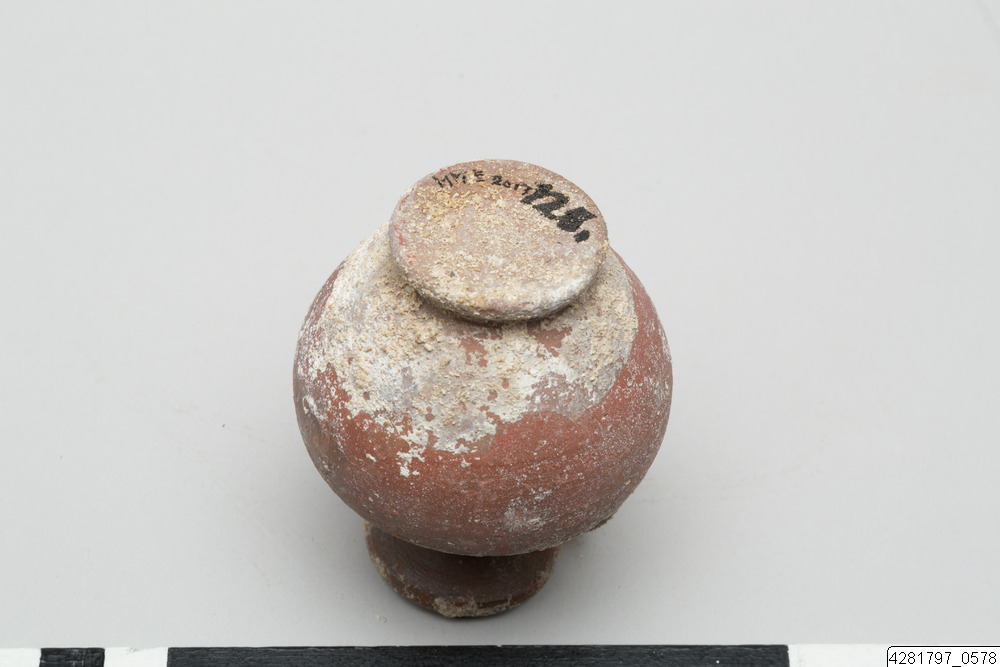 Oinochoe