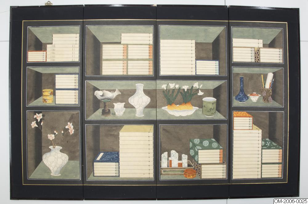Skärm, Bildkonst, Möbler, Vikskärm i fyra delar med bokhyllemotiv (Chaekgeoridomålning), Folding screen, Furniture, Graphics