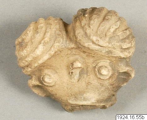 Keramik fragment, figur: människa: kvinna, sculpture, figure