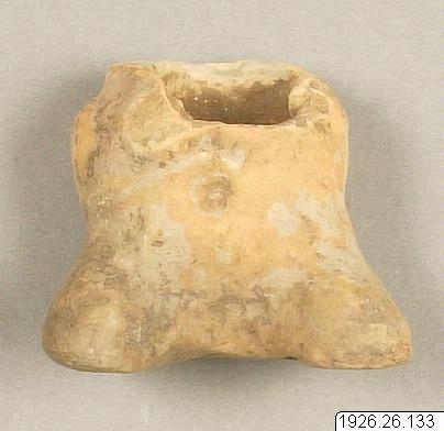 Krukskärva, figur: människa: kvinna, figure, sculpture