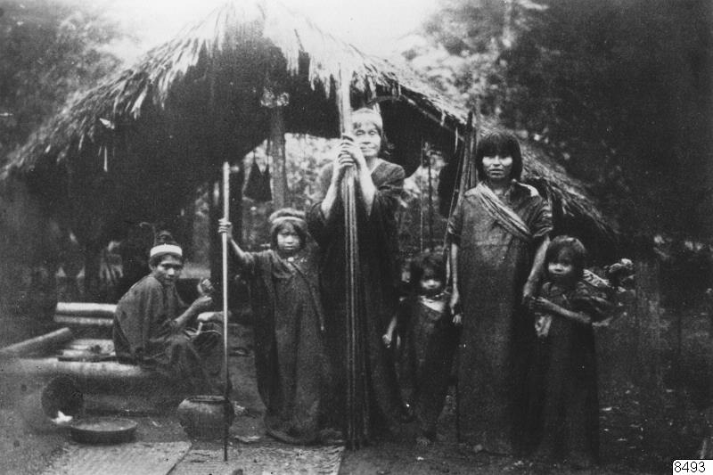 indian, grupporträtt, boplats, palmhydda, poncho, fotografi, photograph